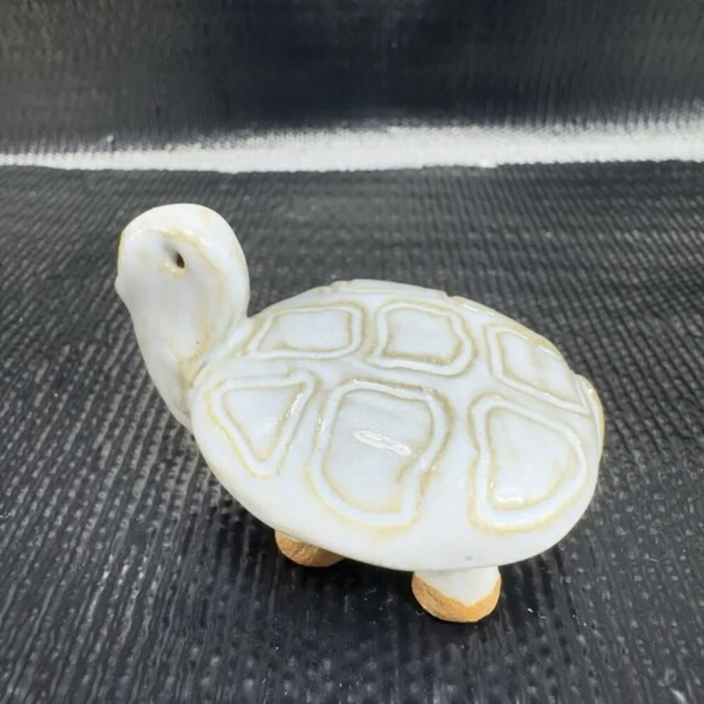 Vintage Hand Made Pottery Stoneware‎ Turtle Figurine Small Figure Hand Crafted